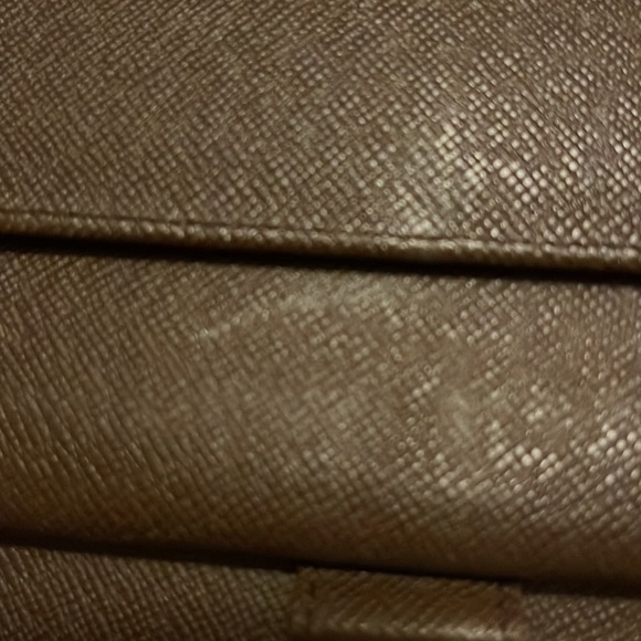 1361 Louis Vuitton Brown Damier Long Wallet - Picture 3 of 16